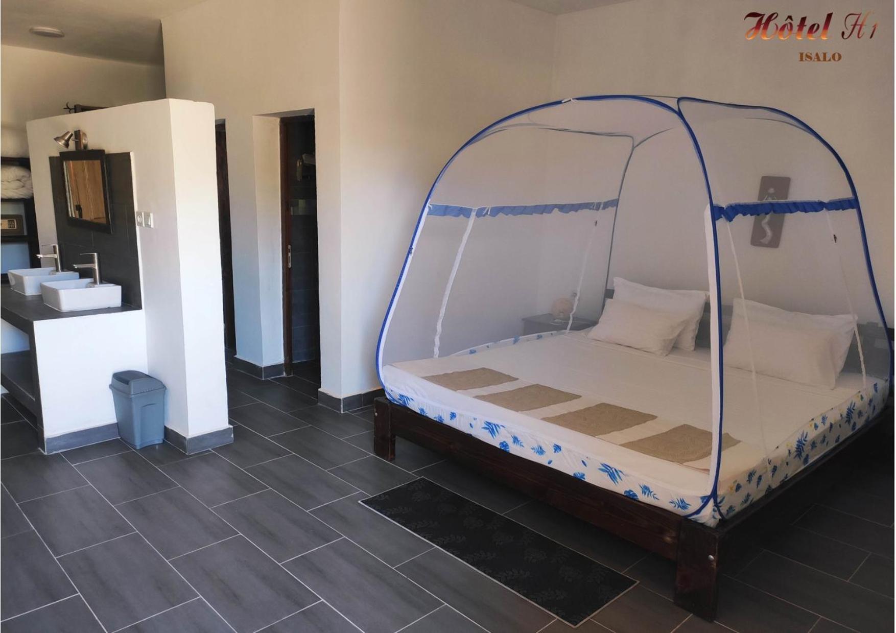 Hotel H1 Isalo Ranohira Εξωτερικό φωτογραφία